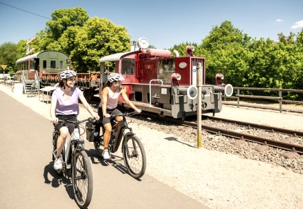 Spoorwegmuseum in Pronsfeld op de fietsroute Eifel-Ardennen, © Eifel Tourismus GmbH, Dominik Ketz